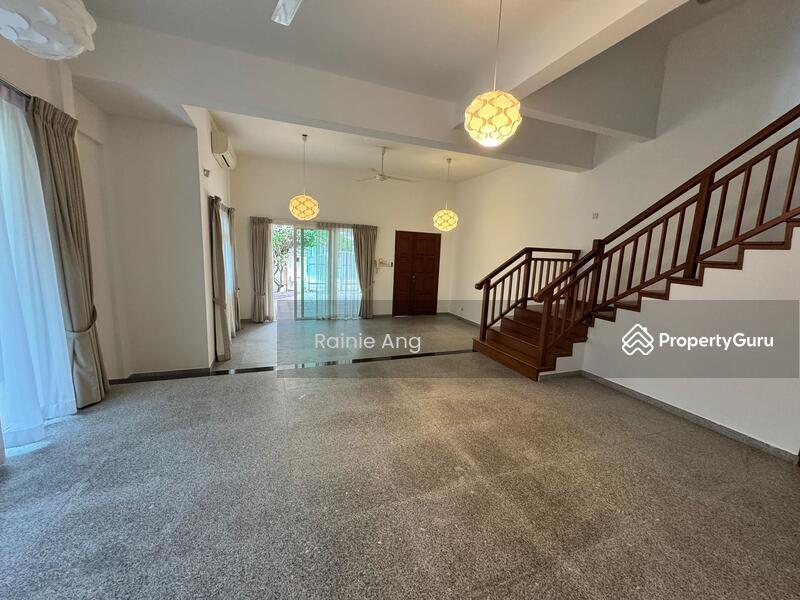 Prop-GPT: Semi-Detached: D09  One Tree Hill Corner Semi D for Rent