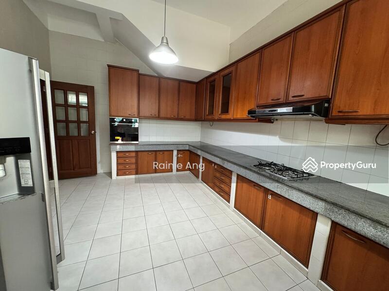 One Tree Hill Corner Semi D for Rent