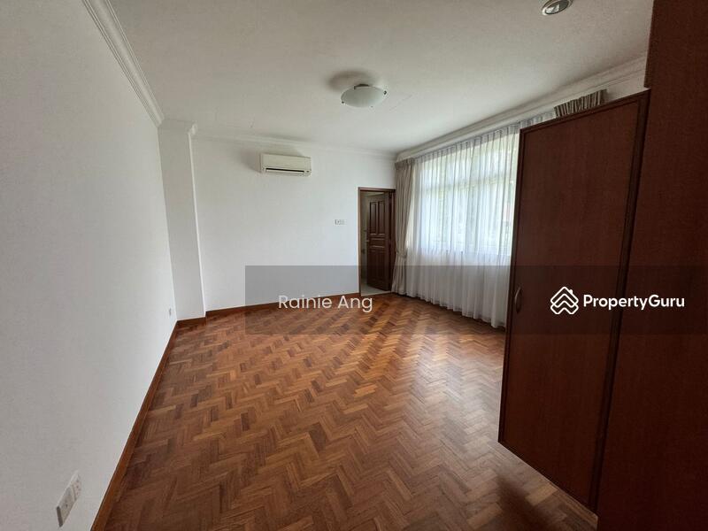 One Tree Hill Corner Semi D for Rent