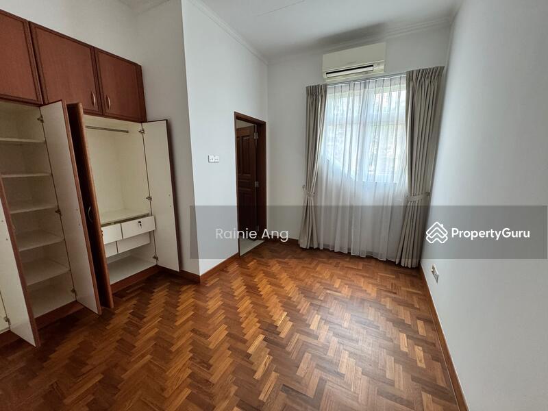 One Tree Hill Corner Semi D for Rent