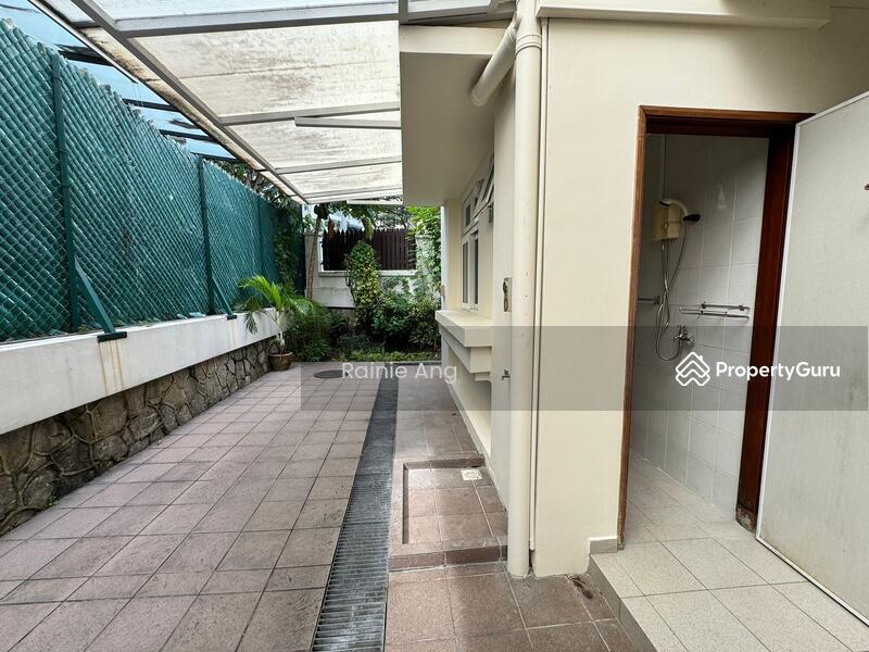 One Tree Hill Corner Semi D for Rent