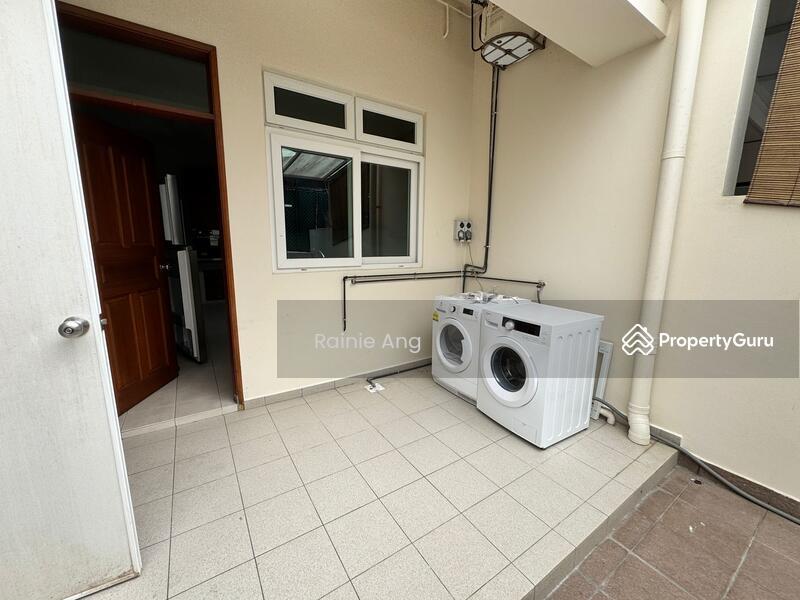 One Tree Hill Corner Semi D for Rent