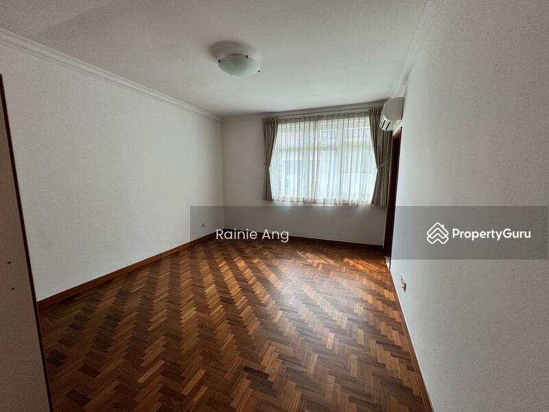 One Tree Hill Corner Semi D for Rent