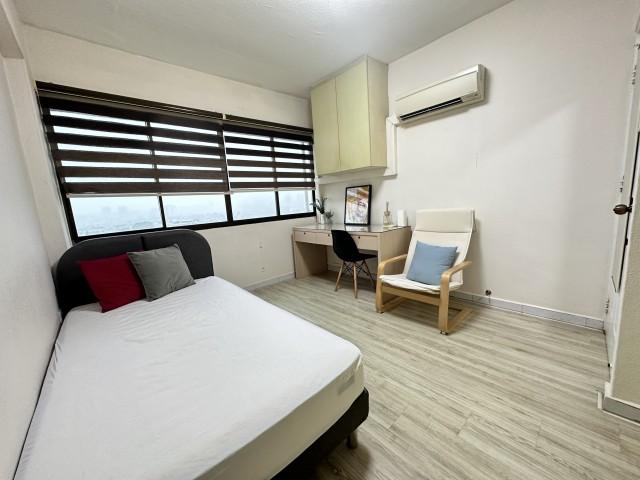Prop-GPT: Apartment: D15 Marine Parade Laguna Park
