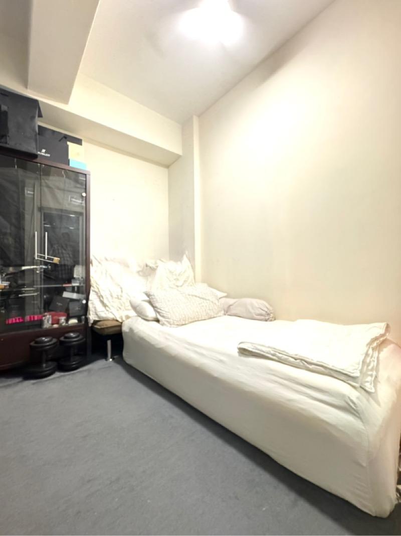 Prop-GPT: Condominium: D09 Cairnhill Elizabeth Heights