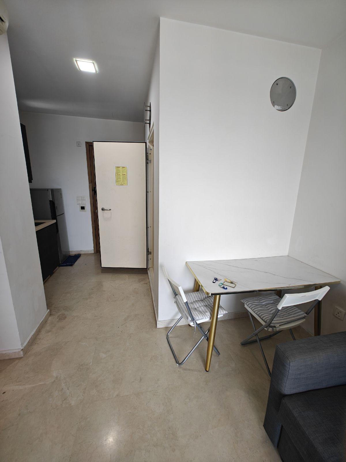 Cradels Condominium Room Rental, $2,500, 1 Bed 1 Bath 100 sqft $25.00 psf