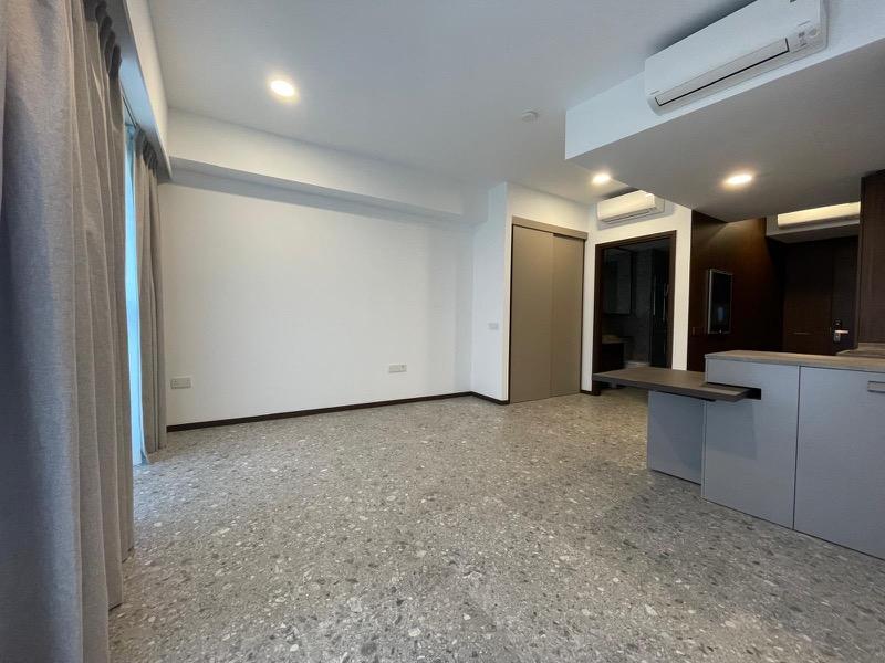 One Pearl Bank Condominium For Rent, $3,6001 Bath 431 sqft $8.35 psf