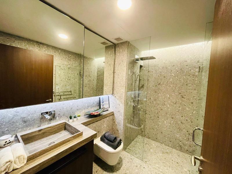 One Pearl Bank Condominium For Rent, $3,6001 Bath 431 sqft $8.35 psf
