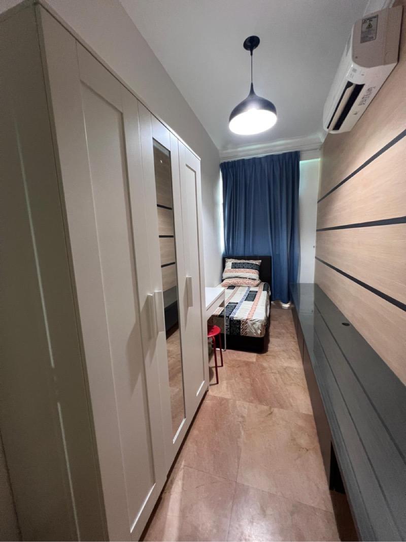 Changi Court Condominium Room Rental, $1,199, 1 Bed 1 Bath 120 sqft $9.99 psf