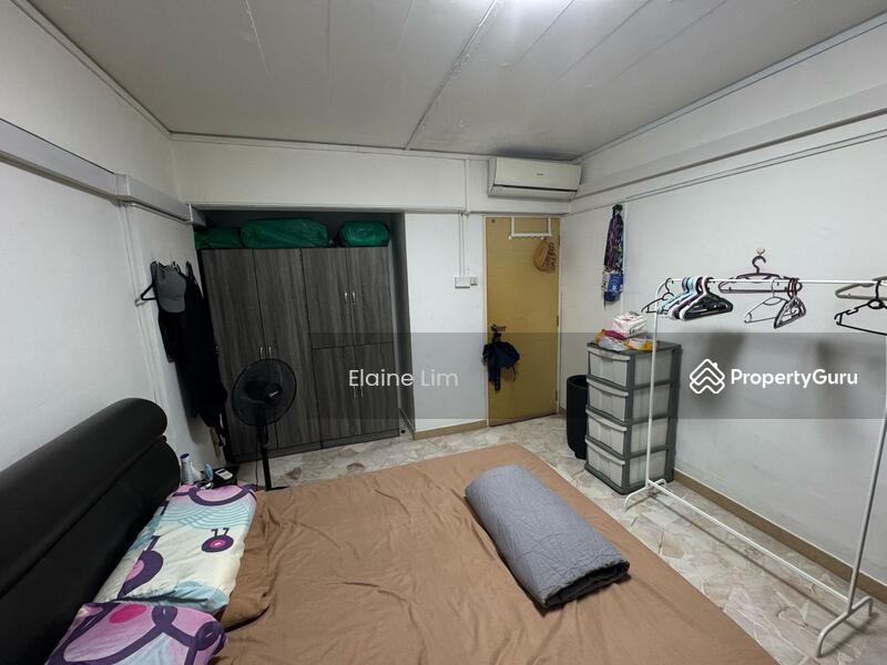 Prop-GPT: HDB Flat: D18 Tampines 110 Tampines Street 11