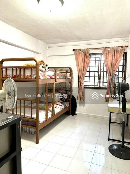 Prop-GPT: HDB Flat: D27 Yishun 658 Yishun Avenue 4