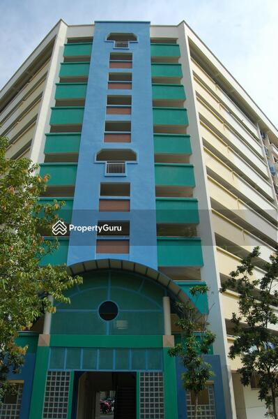 856 Tampines Street 82