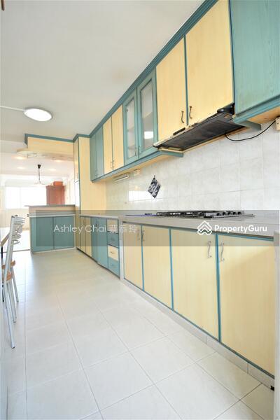 856 Tampines Street 82