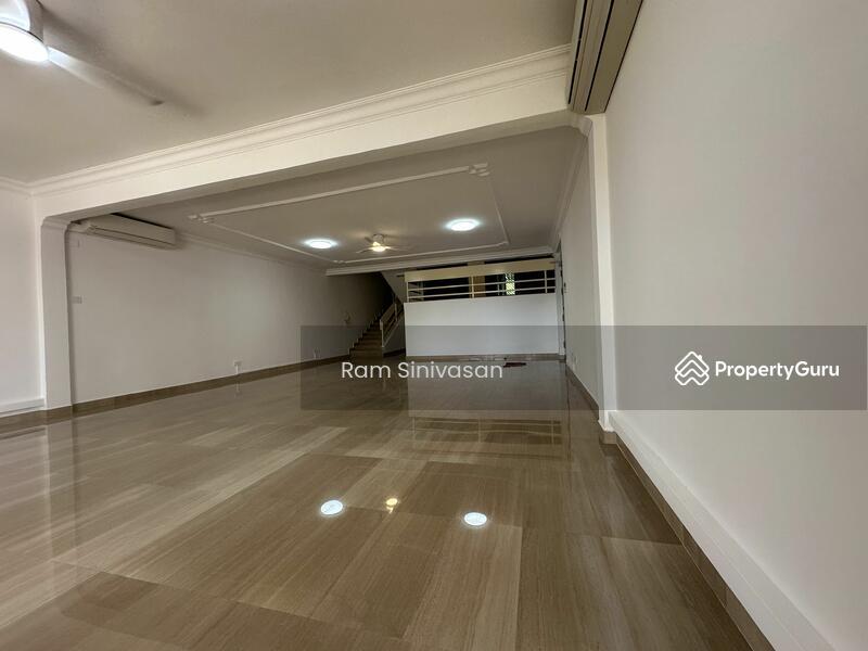 Prop-GPT: Condominium: D05  Island View