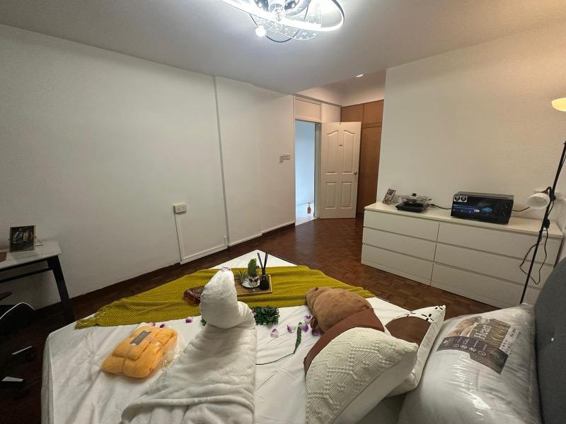 Loyang Valley Condominium Room Rental, $1,668, 1 Bed 1 Bath 250 sqft $6.67 psf