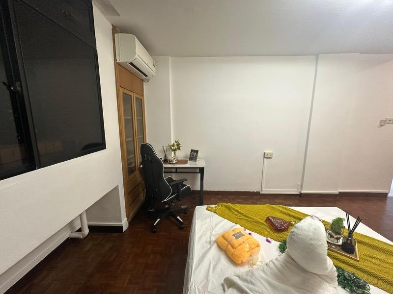 Loyang Valley Condominium Room Rental, $1,668, 1 Bed 1 Bath 250 sqft $6.67 psf