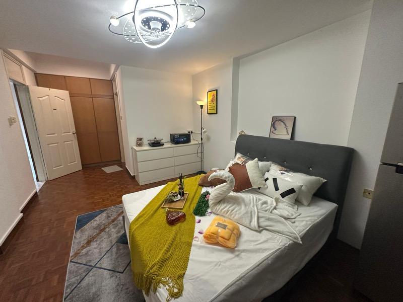 Loyang Valley Condominium Room Rental, $1,668, 1 Bed 1 Bath 250 sqft $6.67 psf