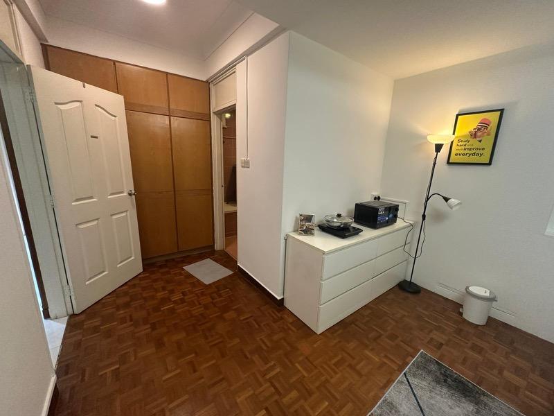 Loyang Valley Condominium Room Rental, $1,668, 1 Bed 1 Bath 250 sqft $6.67 psf