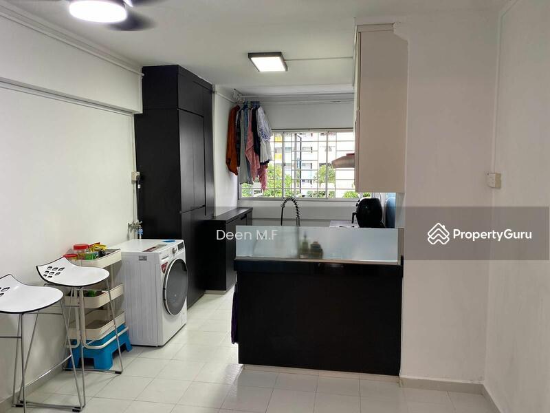 295 Tampines Street 22