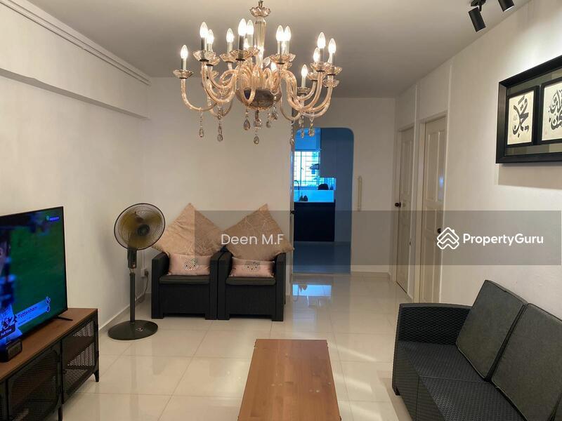 295 Tampines Street 22