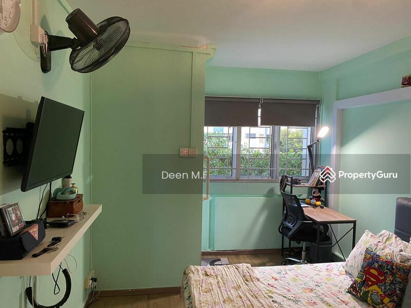 295 Tampines Street 22