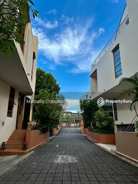 Condominium for Rent: D15, 439710