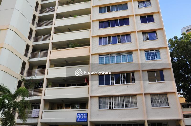 606 Hougang Avenue 4