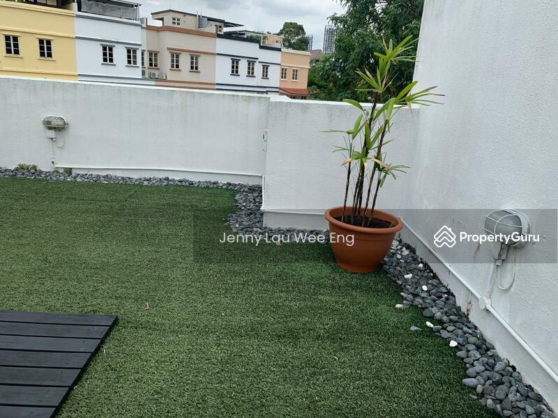 Terrace for Rent: D23, 679873