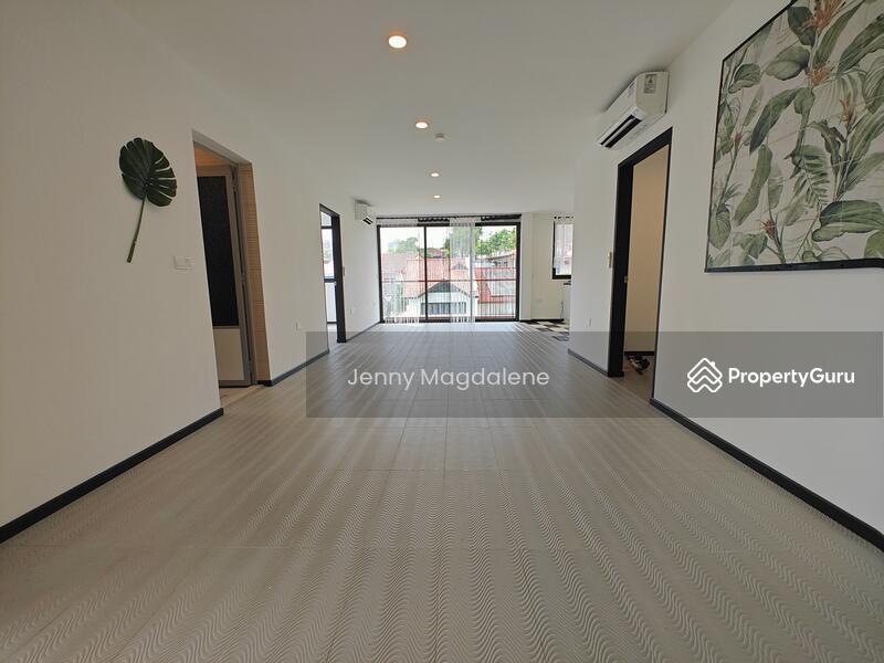 Prop-GPT: Detached: D23 Dairy Farm Landed living close to nature, amenities & MRT