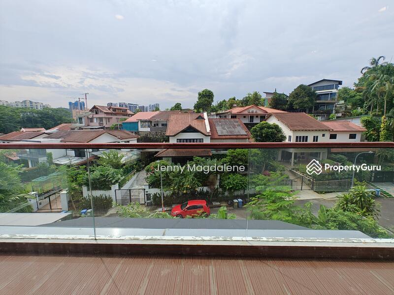 Landed living close to nature, amenities & MRT