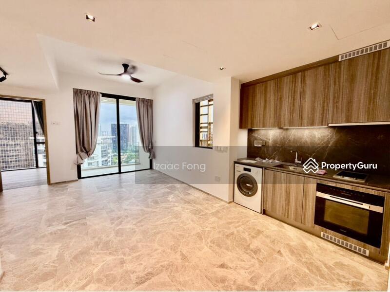 Prop-GPT: Condominium: D09 Cairnhill Klimt Cairnhill