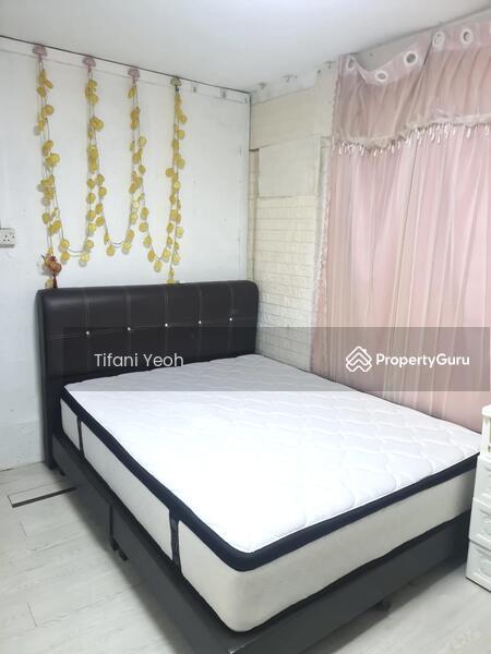 Prop-GPT: HDB Flat: D05 Clementi 354 Clementi Avenue 2