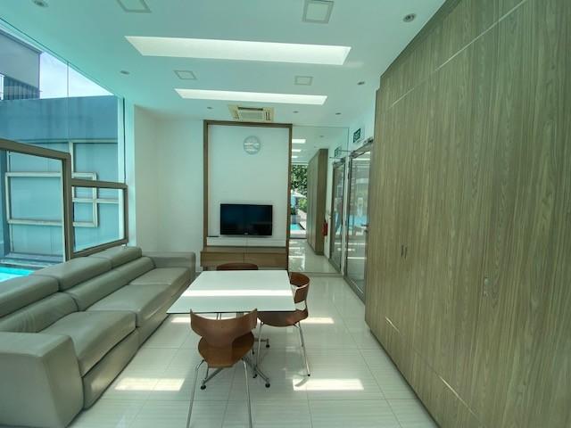 Lovely 4bedroom Penthouse near French School | direct bus to Stamford Int School  Apartment For Rent, $8,200, 4 Bed 5 Bath 2,900 sqft $2.83 psf