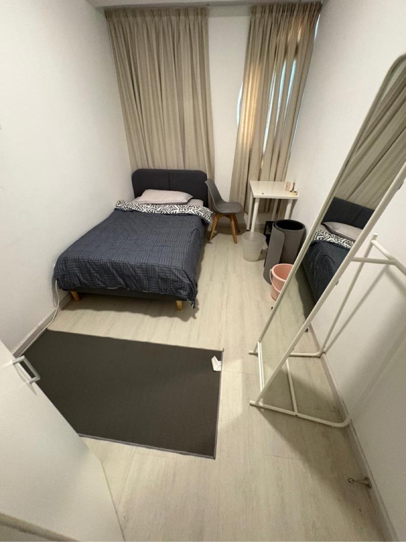 Prop-GPT: Apartment: D01  People's Park Complex