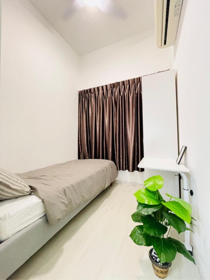 People's Park Complex Apartment Room Rental, $1,249, 1 Bed 1 Bath 120 sqft $10.41 psf