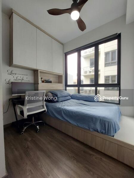 Prop-GPT: Executive Condominium: D27 Yishun The Brownstone
