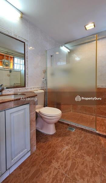 Cosy Family Home with Pool Near Australian American French School