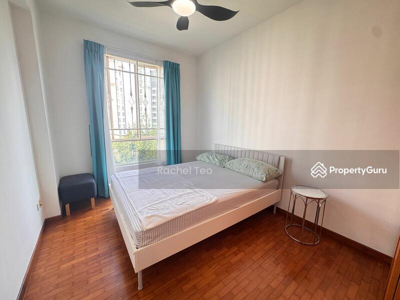 Yishun Sapphire
