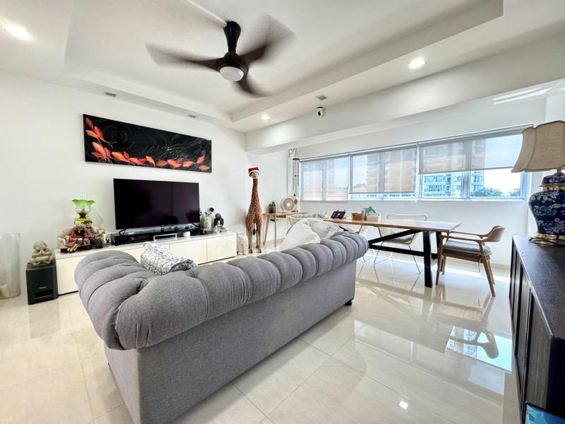 526 Bukit Batok Street 51 HDB Apartment For Rent, $4,500, 4 Bed 3 Bath 1,571 sqft $2.86 psf