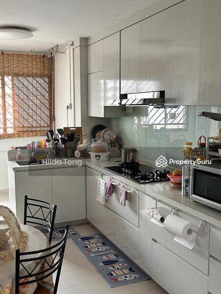 411 Hougang Avenue 10