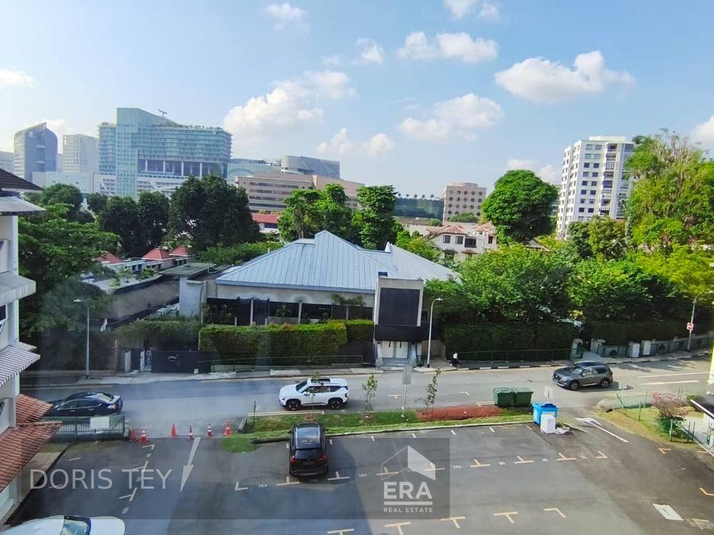 Prop-GPT: Condominium: D09 Orchard Lloyd Mansion