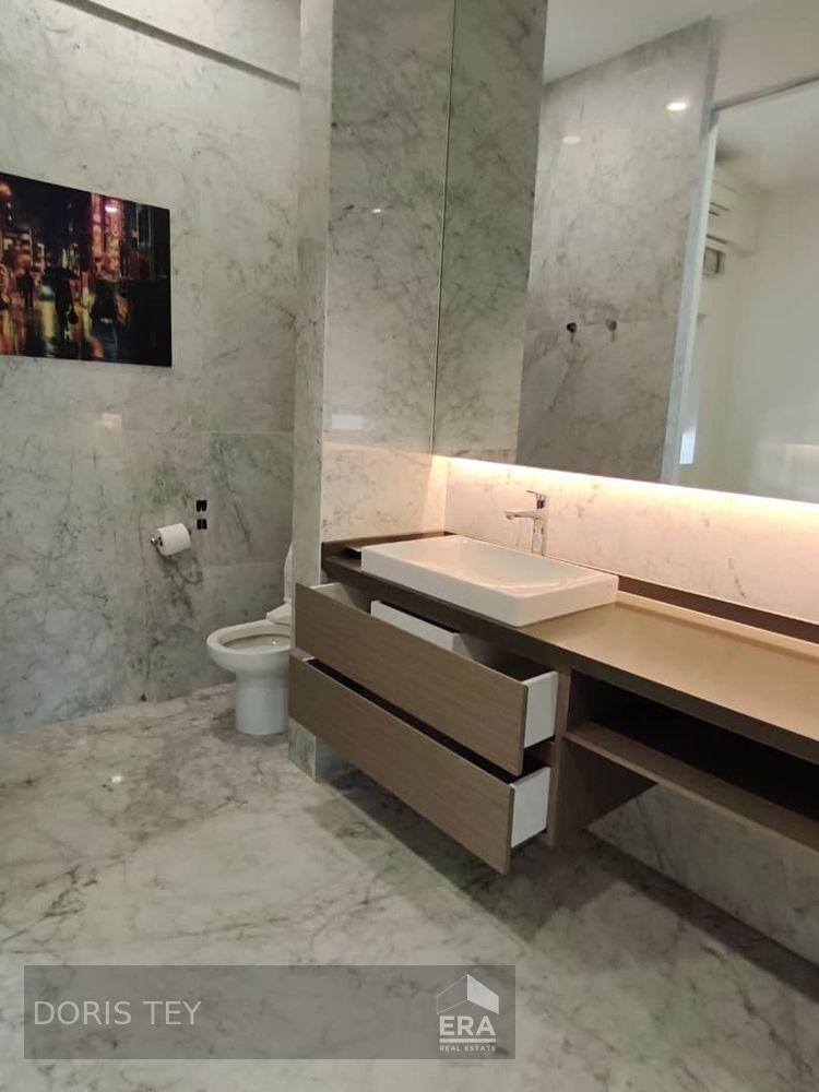 Condominium for Rent: Lloyd Road, Orchard, D09, 239100