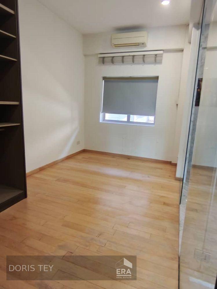 Condominium for Rent: Lloyd Road, Orchard, D09, 239100