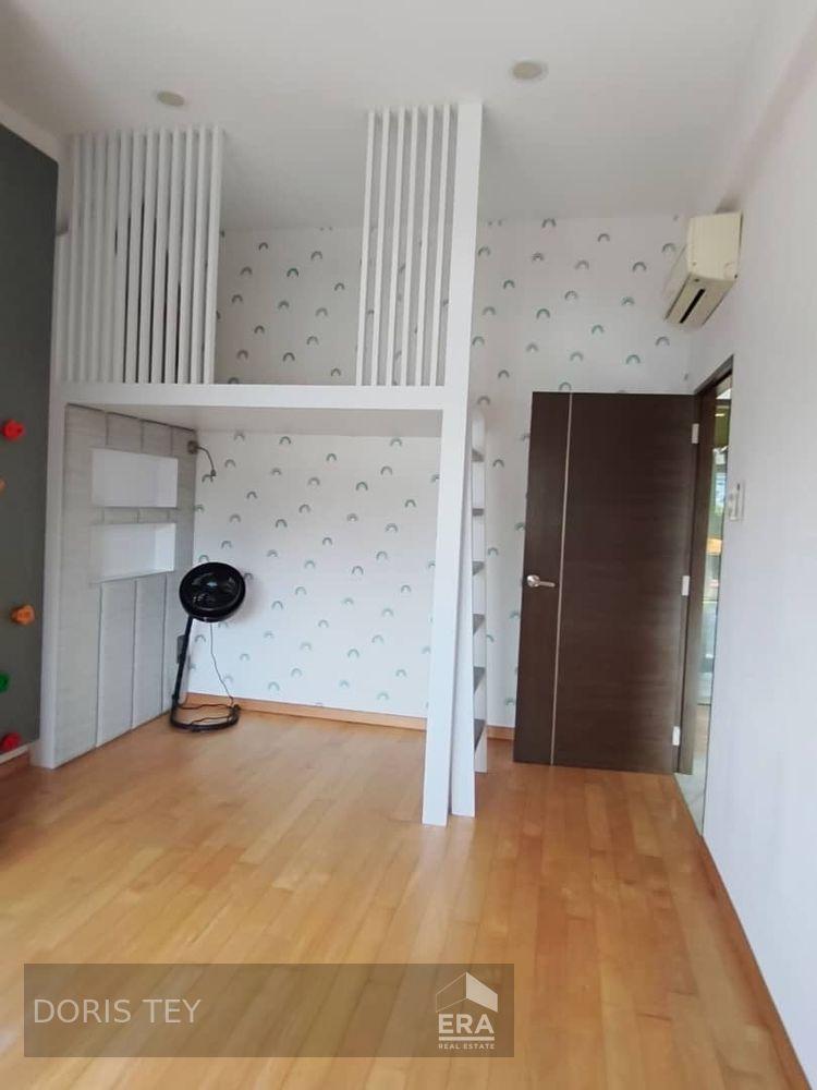 Condominium for Rent: Lloyd Road, Orchard, D09, 239100
