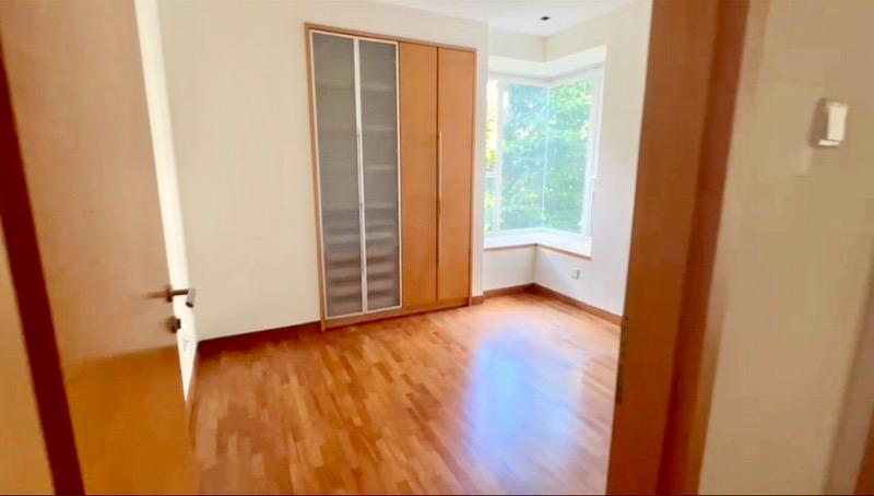 SAVANNAH CONDOPARK Condominium For Rent, $4,999, 3 Bed 3 Bath 1,227 sqft $4.07 psf