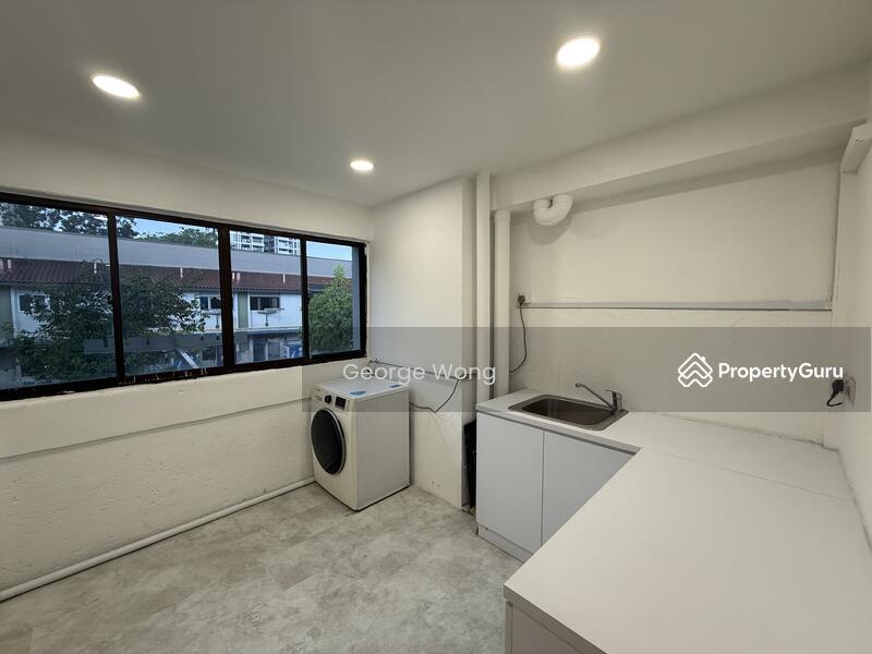 728 Ang Mo Kio Avenue 6