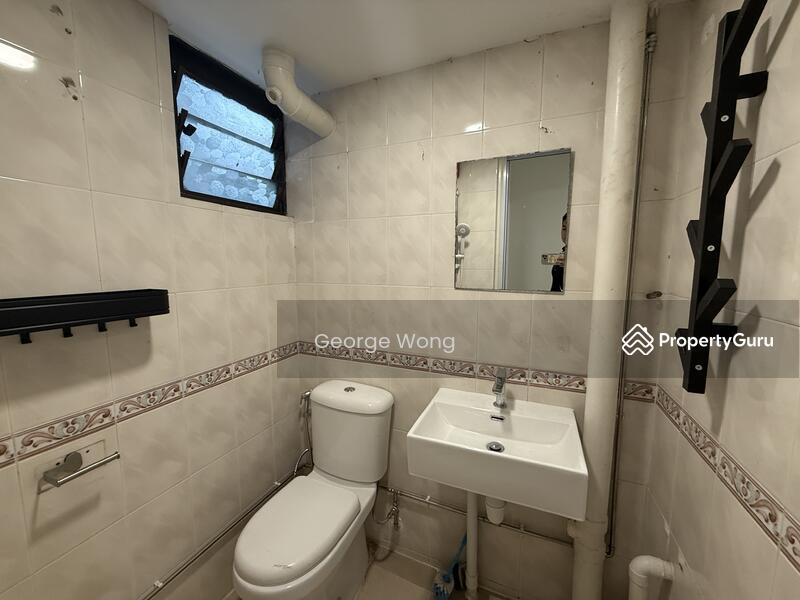 728 Ang Mo Kio Avenue 6