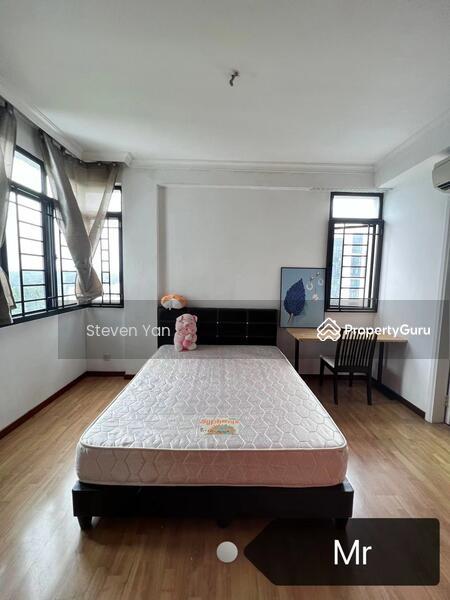 Prop-GPT: Condominium: D23  Chestervale