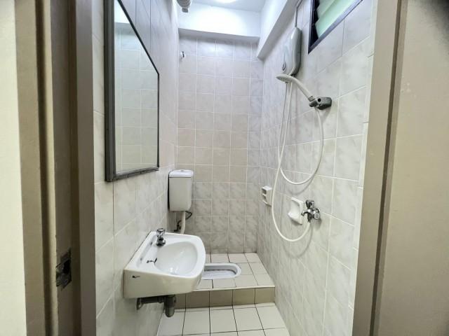 Condominium for Rent: Geylang, D14, 389754