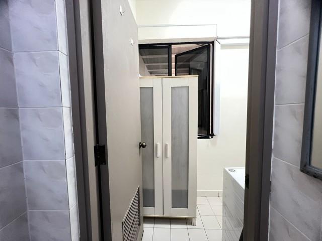 Condominium for Rent: Geylang, D14, 389754